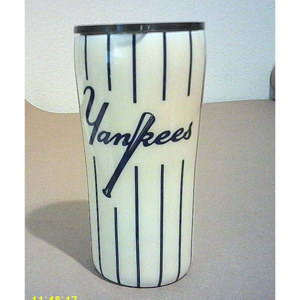 Tumbler 24oz New York Yankees with Lid Clear